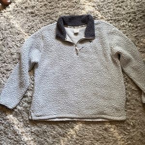 PINK VS L soft and cozy grey Sherpa 🥰 no flaws like new